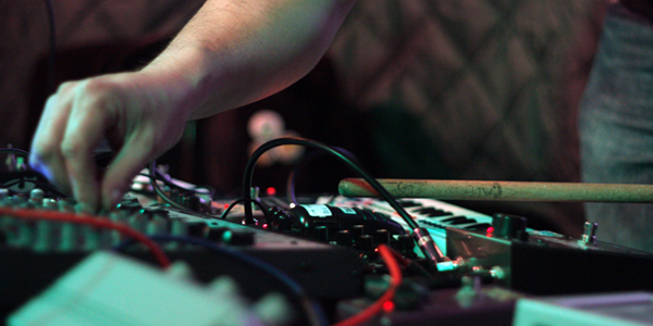 Low End Lowlife: 16.11.11 Low End Lowlife: 16.11.11