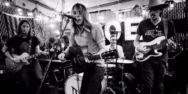 Premiere: GospelbeacH Unveil Hangin’ On Video Ahead of UK Dates Premiere: GospelbeacH Unveil Hangin’ On Video Ahead of UK Dates