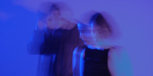 Ascendant Dream Pop Outfit deary Release New Single Beauty In All Blue Satin Ascendant Dream Pop Outfit deary Release New Single Beauty In All Blue Satin
